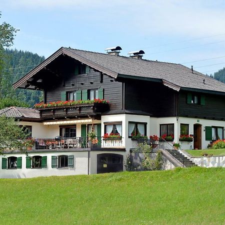 Gastehaus Poll Maria Apartamento Scheffau am Wilden Kaiser Exterior foto
